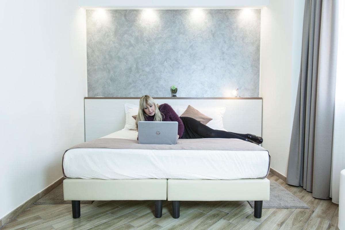 Bhl Boutique Rooms لينيانو المظهر الخارجي الصورة